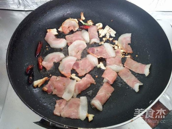 Stir-fried Western Lettuce with Bacon recipe