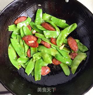 Fried Sausage with Snow Pea recipe