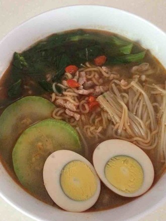 Instant Noodles with Braised Egg and Shredded Pork recipe