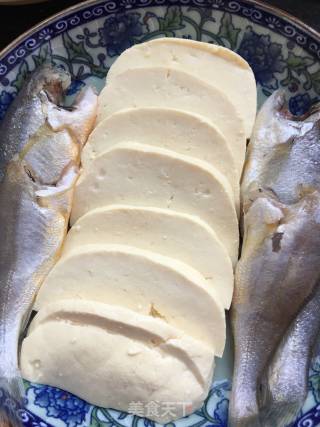 Steamed Tofu with Fresh Salted Fish recipe