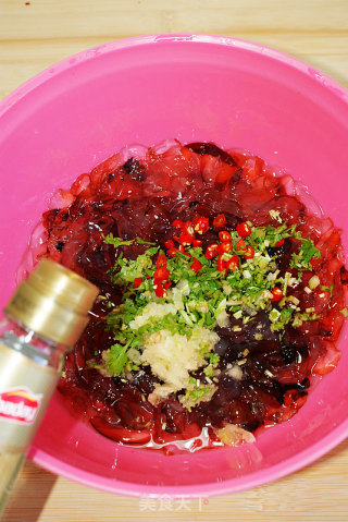 Fresh Jellyfish Soup for Clearing Heat and Detoxifying recipe