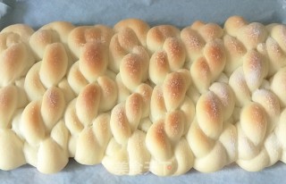 Squeeze It One by One Row of Twisted Buns recipe