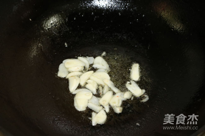 Stir Fried Shrimp Skin recipe