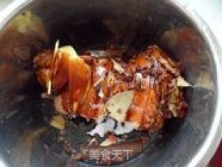 Roubab's Dishes-----sauce Pork Knuckle recipe