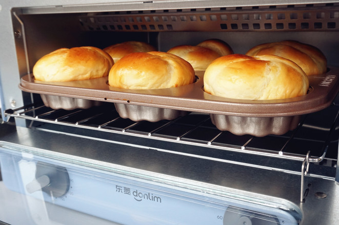 Five Ring Flower-shaped Bread recipe