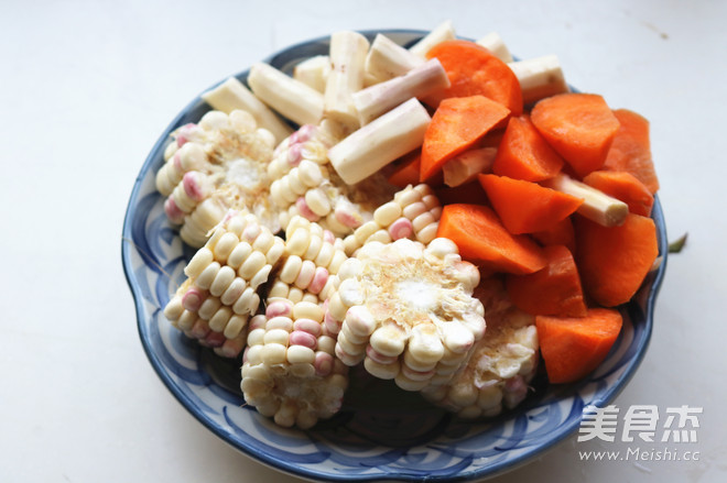 Corn Yam Pork Ribs Soup recipe