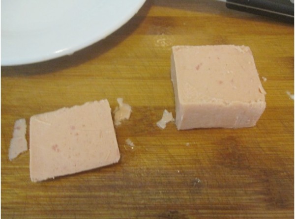 Luncheon Meat Mixed with Asparagus recipe
