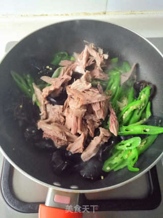 #trust之美# Stir-fried with Chili Pepper recipe