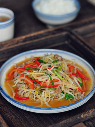 Stir-fried Shredded Pork with Bean Sprouts recipe