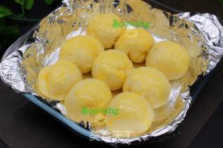 Milky Soft Row Buns recipe