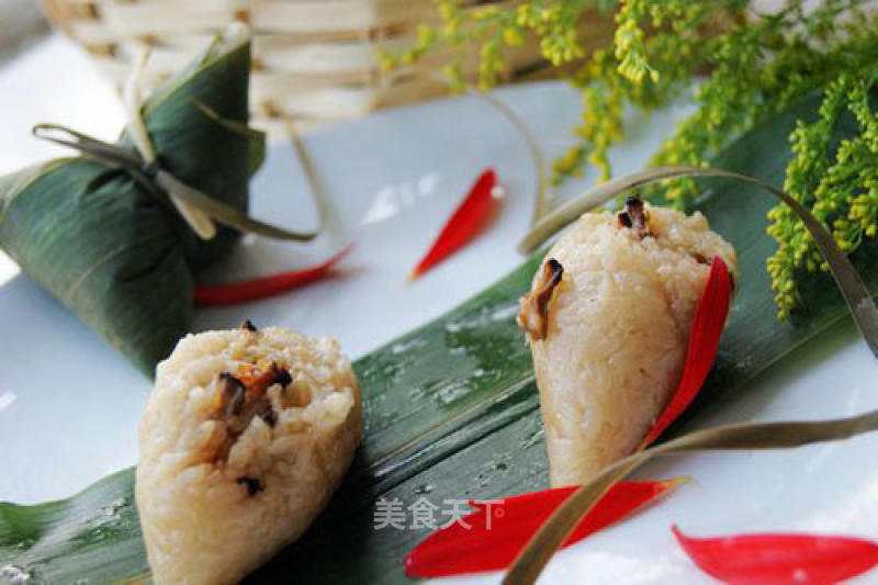 【dragon Boat Festival·zongzi】the Scent of Rice Dumplings: Bacon and Mushroom Dumplings recipe