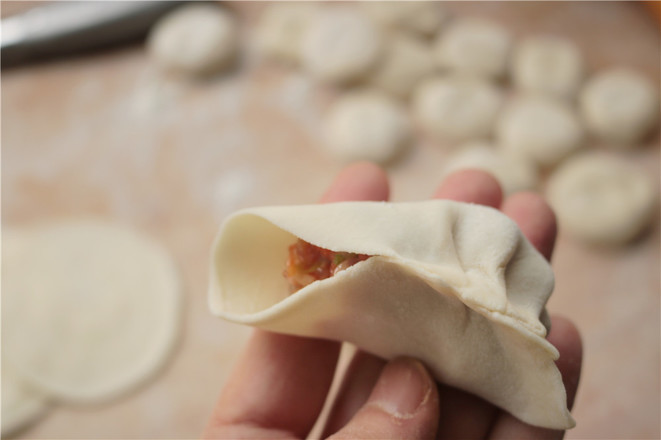 Steamed Dumplings with Carrots and Shrimp recipe