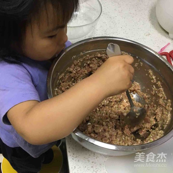 Beef, Lotus Root and Celery Dumplings recipe