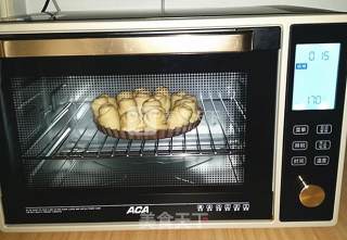 #aca烤明星大赛#flower Pie Pan Bread recipe