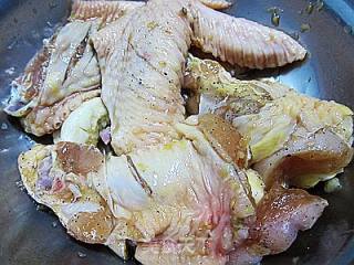 Roasted Chicken Wings with Carrots and Potatoes recipe
