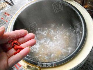 Gorgon Medlar and White Fungus Soup recipe