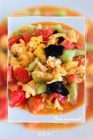 Scrambled Eggs with Loofah and Tomato recipe