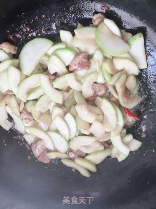 Stir-fried Pork with Calabash recipe