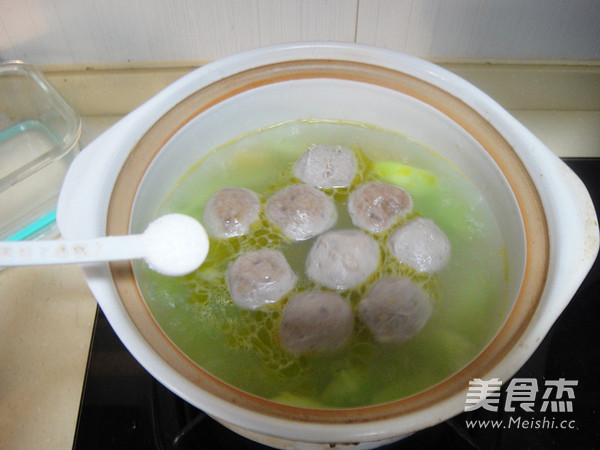 Mushroom Lettuce Beef Ball Soup recipe