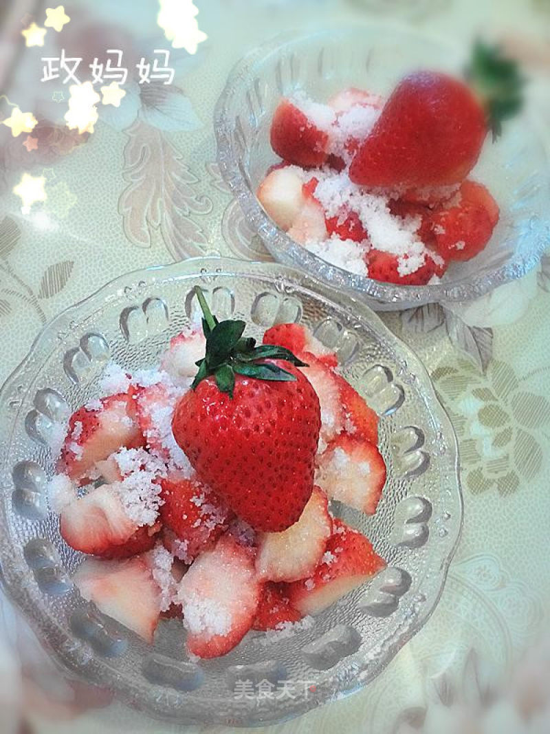 Strawberries Mixed with Sugar recipe