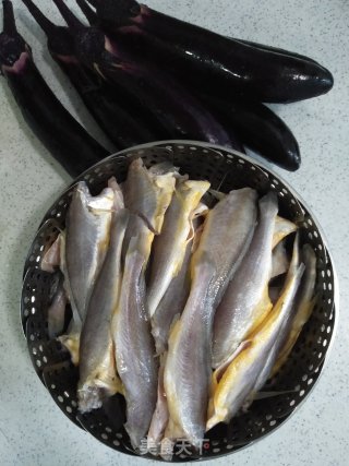 Yellow Croaker Stewed Eggplant recipe