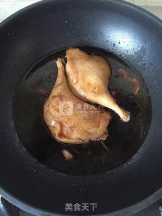 Duck Legs in Sauce recipe