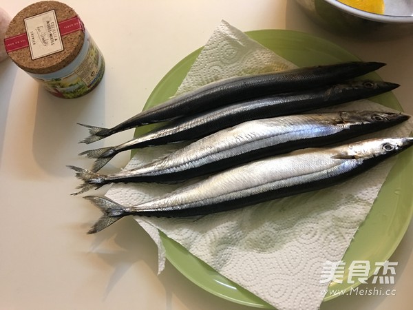 Salt-grilled Saury recipe