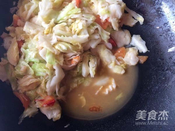 Stir-fried Cabbage with Scallops recipe
