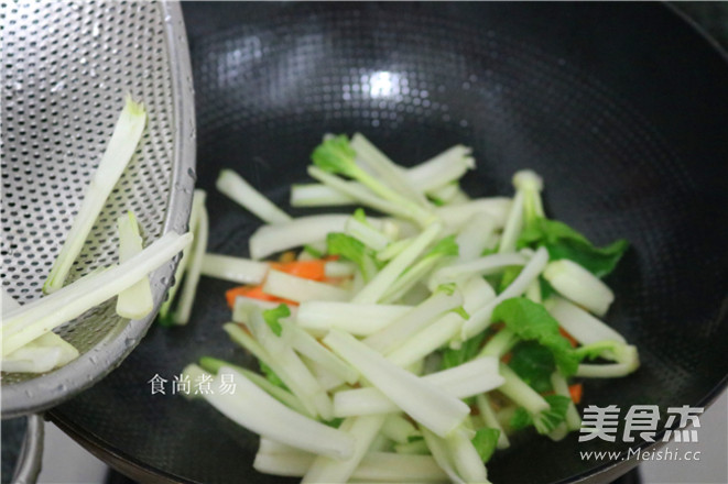 Stir-fried Cabbage Stem recipe