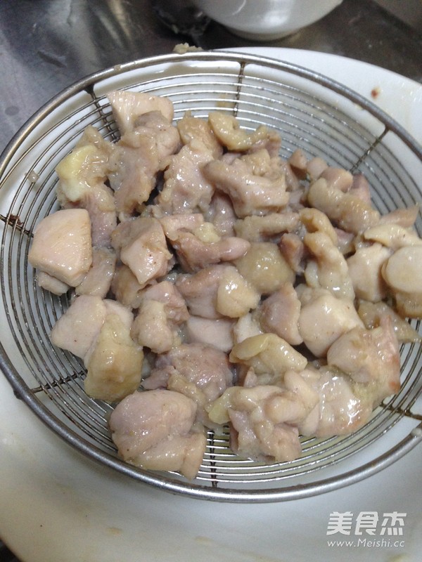 Stir-fried Chicken with Cashew Nuts recipe