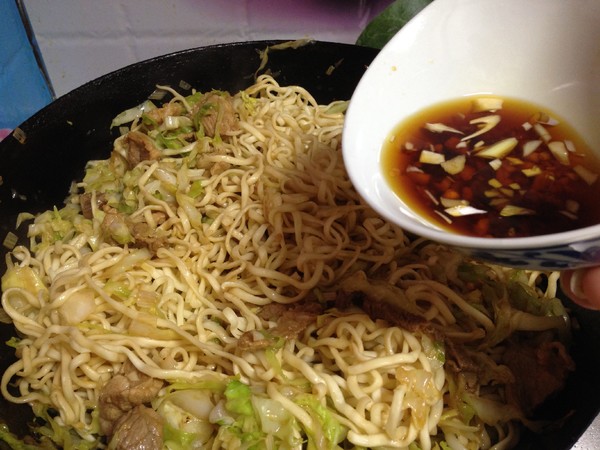 Fried Noodles with Cabbage recipe