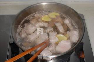 Braised Pork with Cuttlefish and Quail Eggs recipe