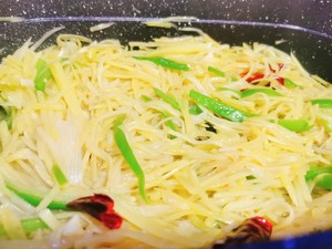 ❗simple Home Cooking ❗green Pepper and Potato Shreds ❗spicy and Sour and Refreshing Giant Rice ❗sour and Spicy Potato Shreds recipe