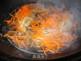 Mixed Mushroom Beef Noodle recipe