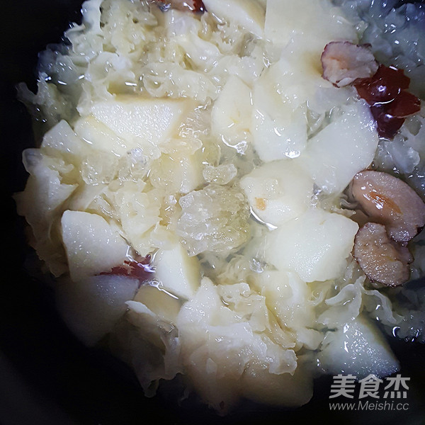 White Fungus Soup recipe