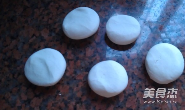 Sesame Glutinous Rice Ball recipe