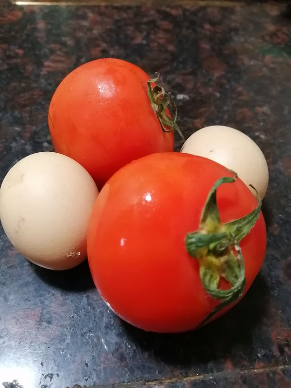 Simple and Delicious~~tomato and Egg Boiled Noodles recipe