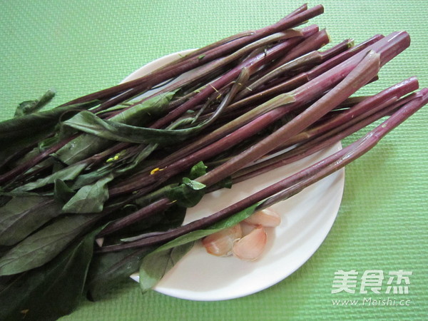 Stir-fried Red Cabbage Moss recipe