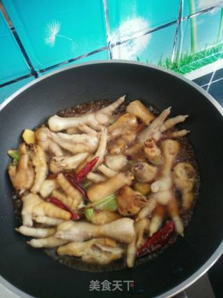 Spicy Moss Chicken Feet recipe