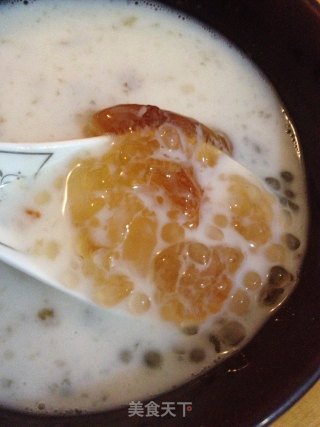 Peach Gum Milk Sago recipe