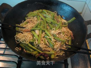 Lentil Braised Noodles recipe