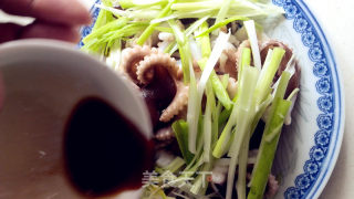 Irresistible Deliciousness---scallion Mixed with Eight Strips recipe