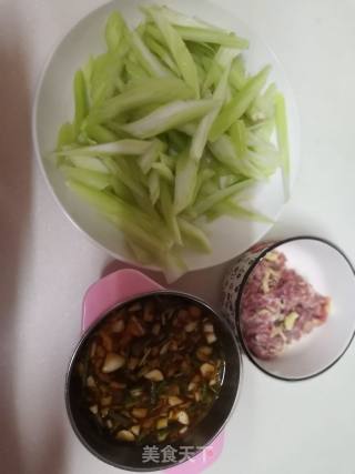 Stir-fried Beef with Celery recipe