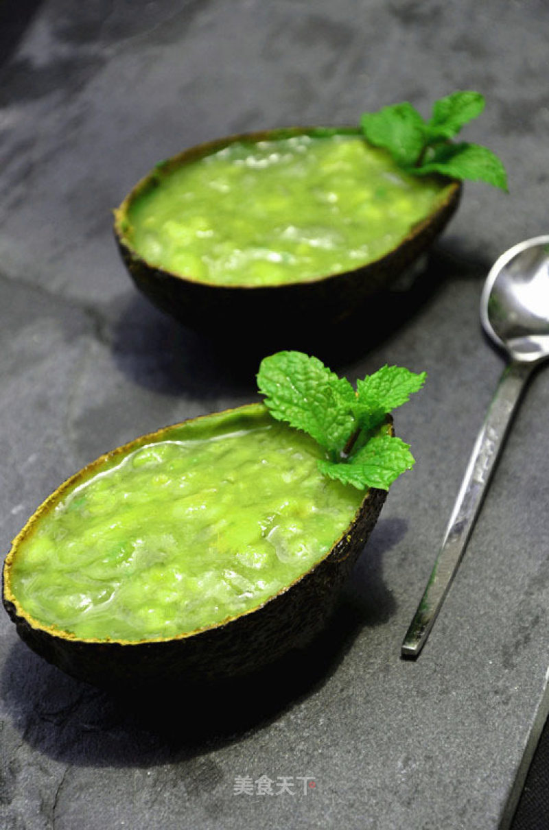 Warm and Nourishing Bird's Nest with Avocado recipe