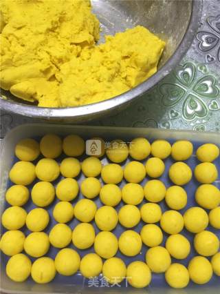 Sakura Coconut Milk Taro Balls recipe