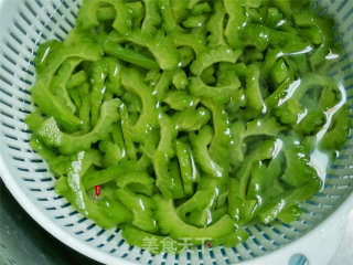 Bitter Gourd with Garlic recipe