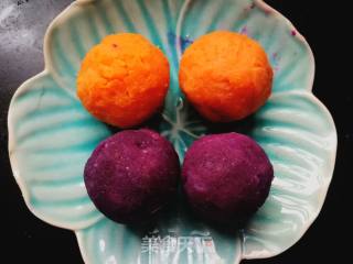 Two-color Potato Ball Yogurt Cover recipe