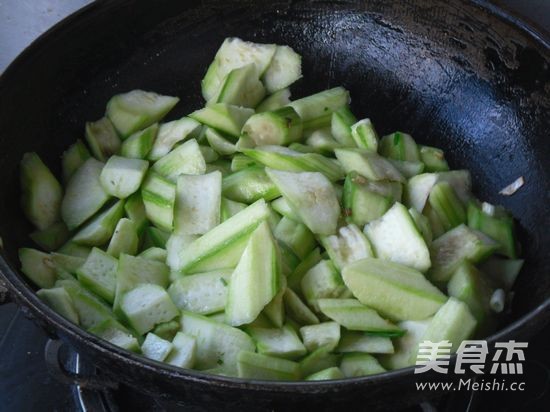 Snake Gourd Shrimp Balls recipe