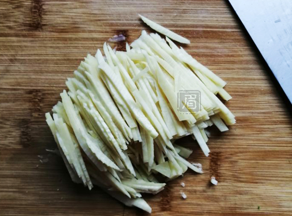 Stir-fried Winter Bamboo Shoots recipe