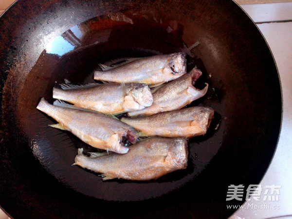Home Stewed Yellow Croaker recipe